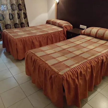 Cervantes فندق 2*