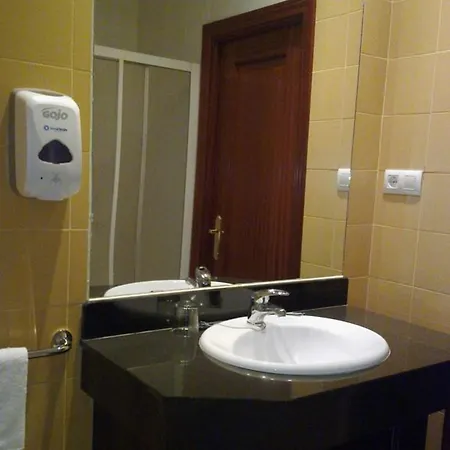 فندق Cervantes 2*